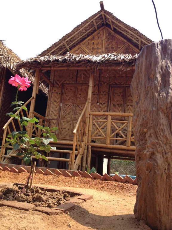 Bamboo House Lejlighed Bagan Eksteriør billede